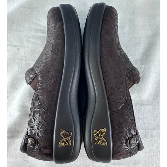 Alegria Women's sz 34 (US 4.5) Keli PRO Choco Emboss Paisley Clogs Nursing Shoes - Picture 5 of 9